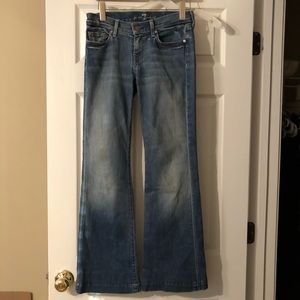 Beautiful pair of 7 for all Mankind Dojos!